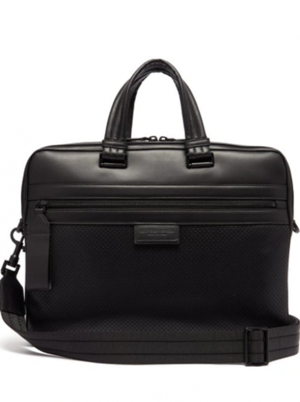 Tas kerja dengan detail perforasi